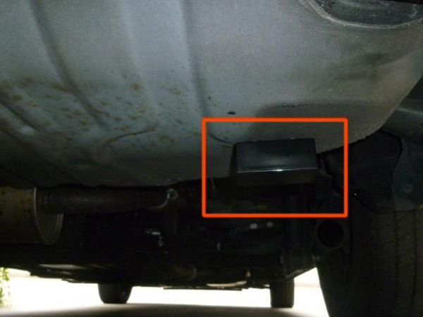 六合车辆GPS定位器检测与拆除